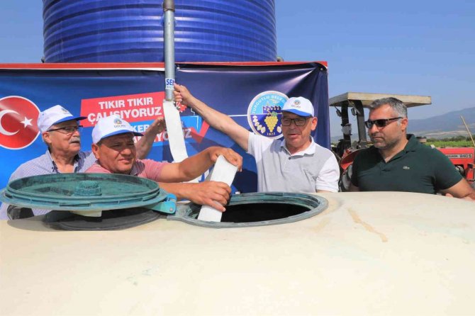 Turgutlu Belediyesi Çiftçilerin Yüzünü Güldürdü