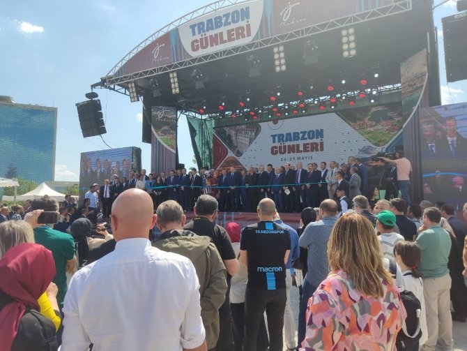 Tbmm Başkanı Şentop Ve İ̇çişleri Bakanı Soylu, Trabzon Günleri’nin Açılışına Katıldı