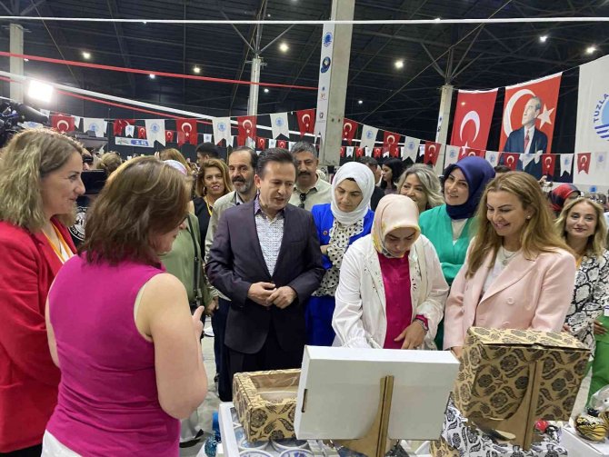 Tuzla’da Ekonomi Rüzgarı: ‘Alışveriş Festivali’ Başladı