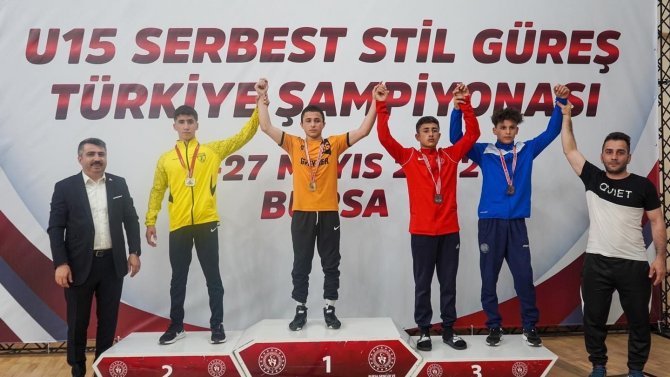 Enes Kavlu, Türkiye Şampiyonu Oldu