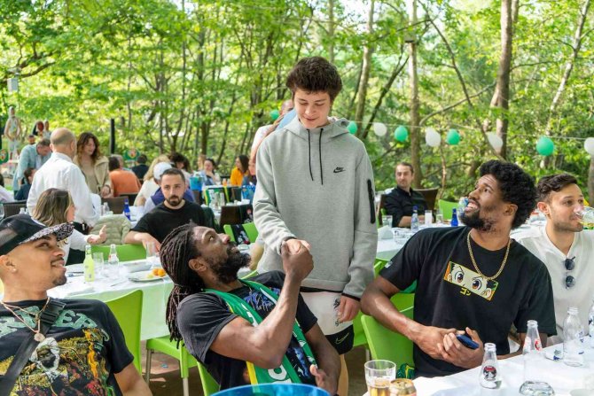 Frutti Extra Bursaspor, Sezonu Muhteşem Organizasyonla Kapadı