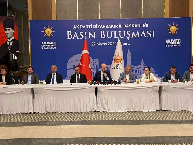 Ak Partili Kurtulmuş: “Türkiye’nin Ne Suriye’nin, Ne Irak’ın Bir Karış Toprağında Gözü Yoktur”