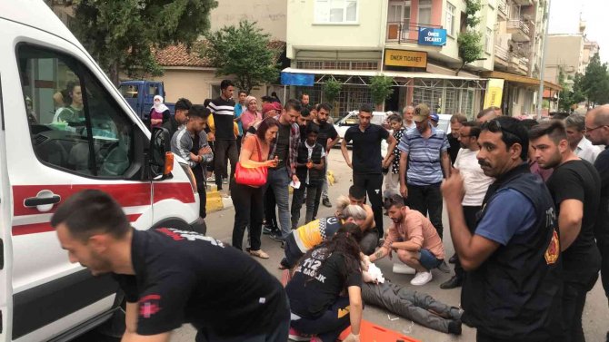 Alkollü Sürücü Yayaya Çarptı: 3 Yaralı