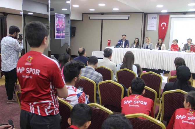 Avrupa Ve Dünya Şampiyonu Sporcular Şanlıurfalı Gençlerle Buluştu
