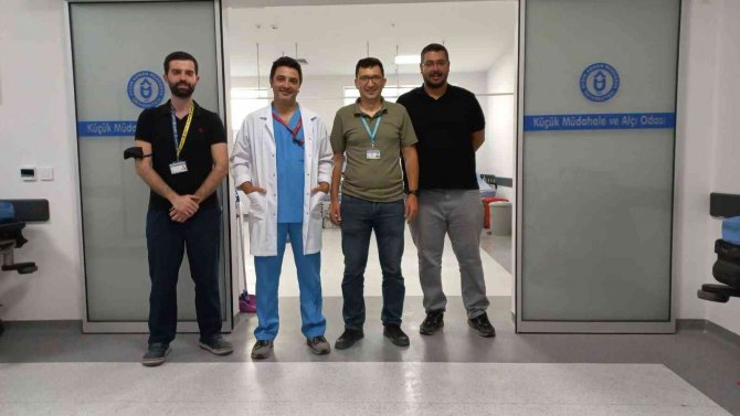 Yapay Kalp Akciğer Makinesi Tedavisi İle Hasta, Hayata Tutundu