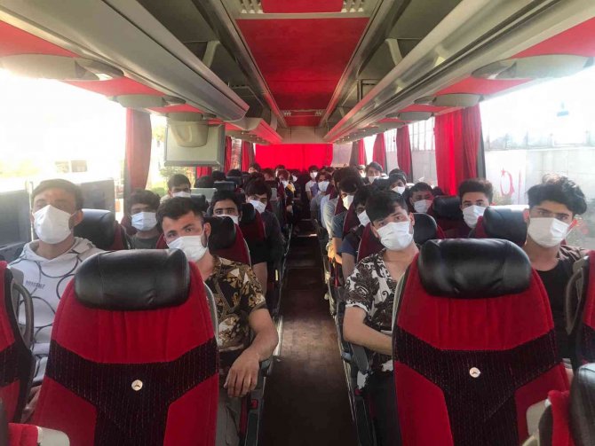 Aydın’da 506 Düzensiz Göçmen Sınır Dışı Edildi