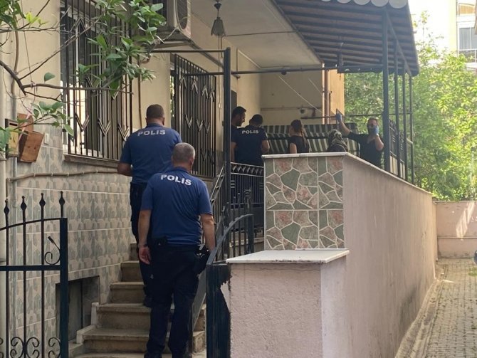 Yaşlı Kadın Yalnız Yaşadığı Evde Ölü Bulundu