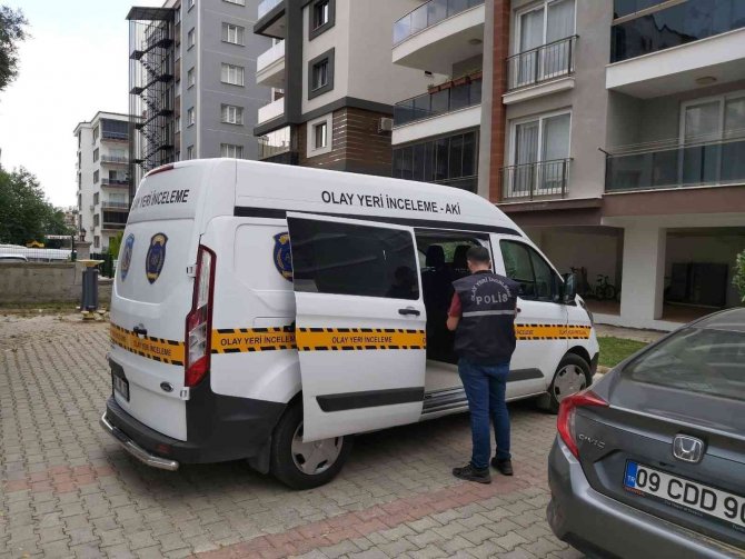 Kendisinden Haber Alınamayan Kadın Evde Baygın Bulundu