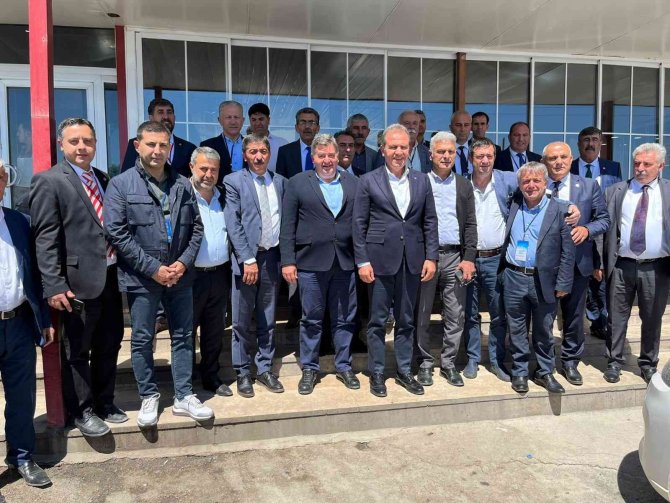 Başkan Ömer Günel Belediye Başkanları Toplantısı İçin Van’da