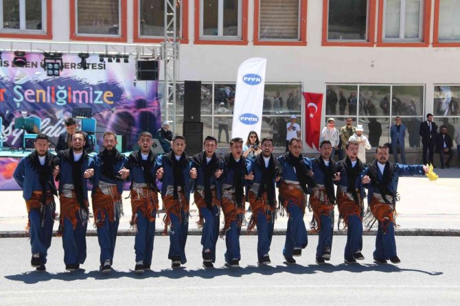 Bitlis’te Bahar Şenliği