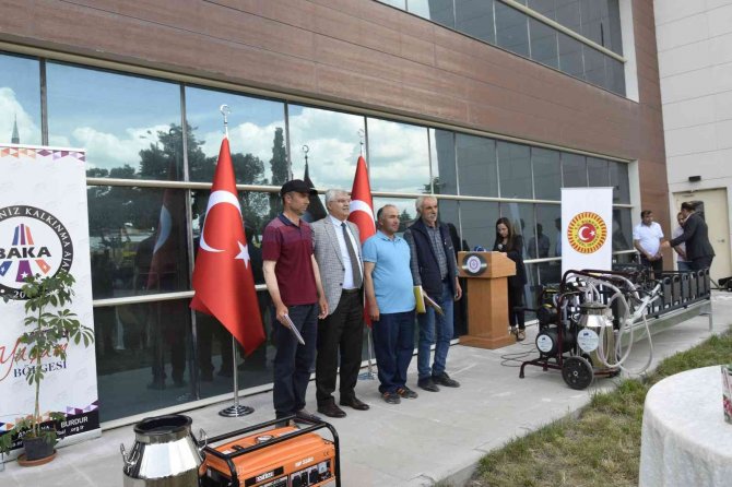 Burdur’da 52 Üreticiye Sağım Makinası Dağıtıldı