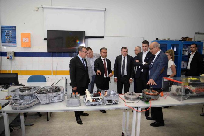 Teknik Bilimler Myo’da Uygulamalı Eğitim Altyapısı Güçlendirildi