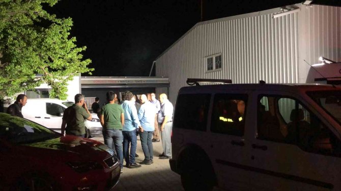 İ̇ş Yerine Silahlı Baskın: 2 Yaralı