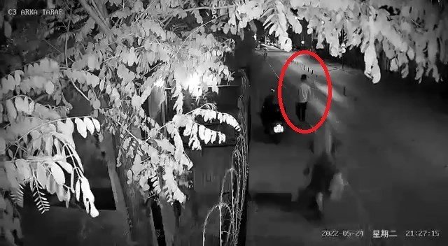 Bursa’da Göz Göre Göre Motosiklet Hırsızlığı Kamerada