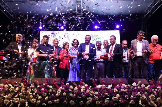 Adana’da Jakaranda Coşkusu