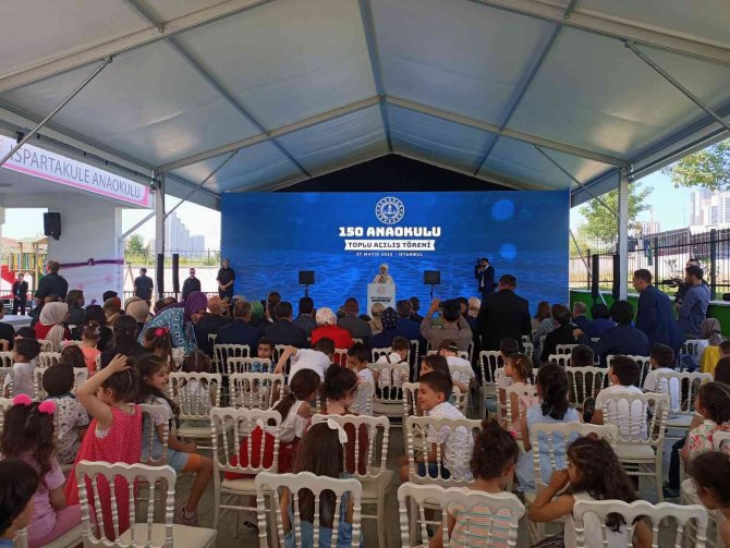 Emine Erdoğan, Avcılar’da 150 Anaokulu Açılışı Töreni’n Katıldı