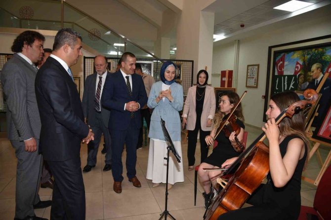 El Emeği Göz Nuru Eserlerini Sergilediler
