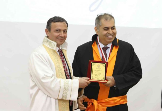 Erü Turizm Fakültesi 13. Dönem Mezunlarını Verdi