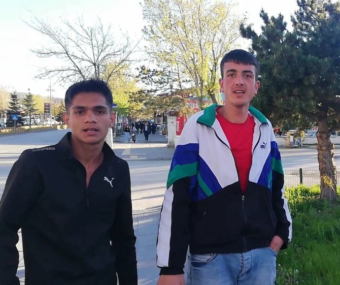 Erzurum’da Kedi Kurtarma Operasyonu