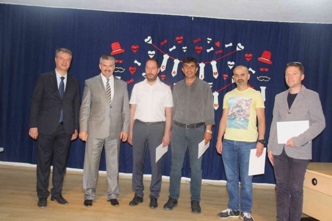 Eskişehir’de Babalara ‘Badep’ Sertifikaları Verildi