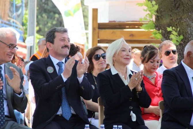 Opet, Orman Yangınlarından Zarar Gören Köyleri Yeniden İnşa Ediyor