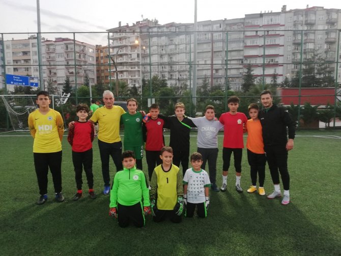Kaleci Yetiştirmek İçin Yola Çıktılar, Türkiye’de Bir İlke İmza Atıyorlar