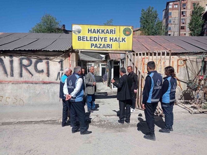 Hakkari’ye Taş Görünümlü Belediye Hanı