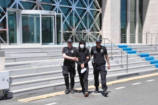 Kargo Çetesi 53 Milyon Kişinin Kimlik Bilgilerine Ulaşmış