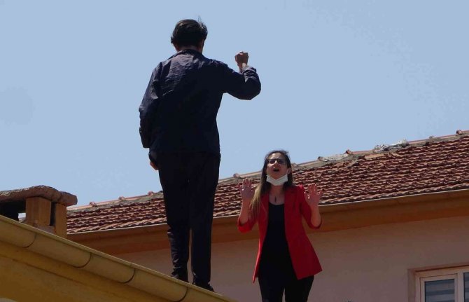 Okul Çatısında Korku Dolu Anlar