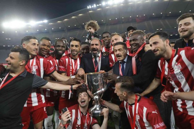 Yiğidolar, Uefa Avrupa Ligi Biletini Aldı