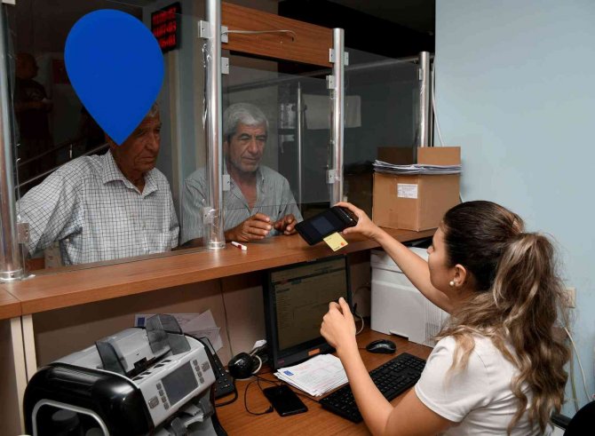 Kuşadası Belediyesi’nde Vezneler Hafta Sonu Açık