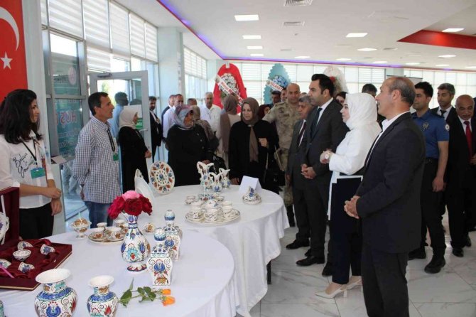 ’’El Emeği Göz Nuru’’ Ürünler Görücüye Çıktı