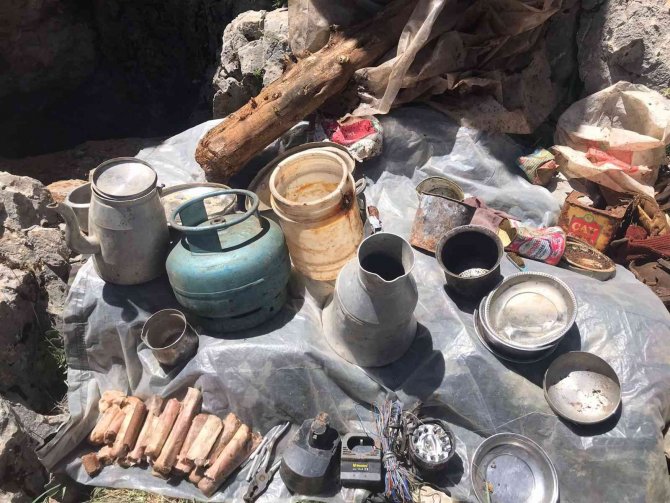 Malatya’da Terör Örgütüne Ait Çok Sayıda Patlayıcı Ele Geçirildi
