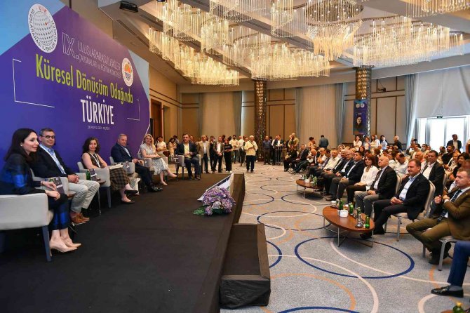 Seçer: "Mersin, Şu Anda Türkiye’nin En Stratejik Bölgesi"