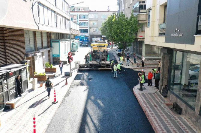 Sultangazi Belediyesi Ulaşım Kalitesini Yükseltmeye Devam Ediyor