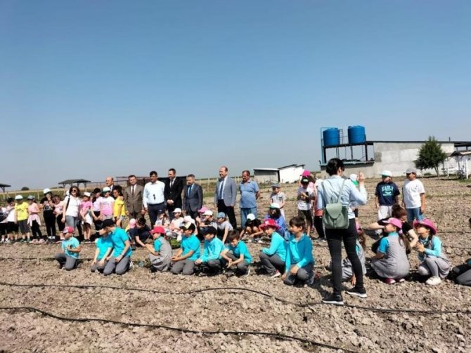 Ergeneli Çocuklar Toprakla Buluştu