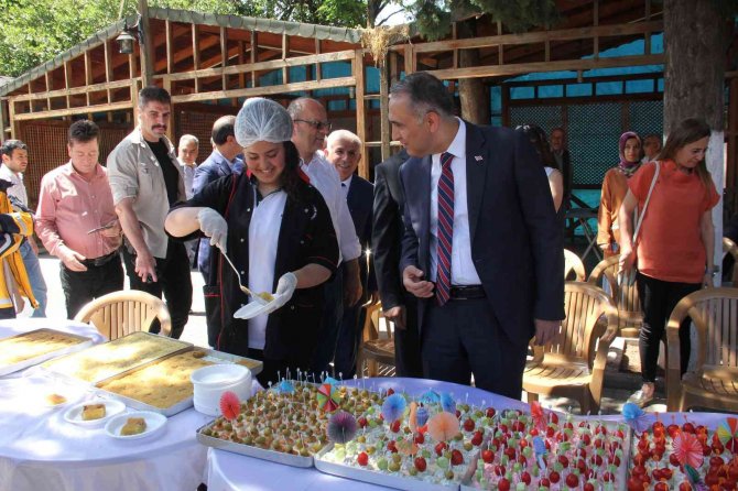Adıyaman’ın Yöresel Yemekleri Görücüye Çıktı