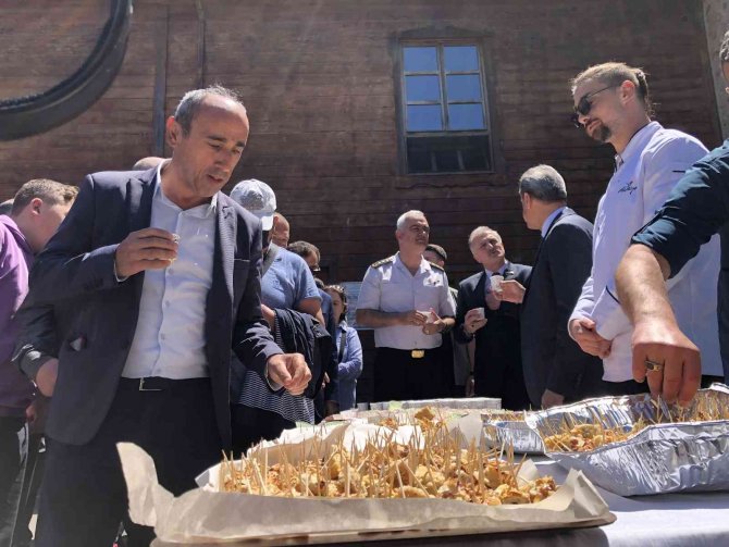 Türk Mutfağı Haftası’nda Tescilli Sinop Nokulu Dağıtıldı