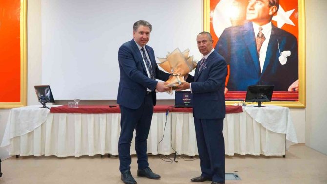 Yalova Üniversitesinde Protokol Eğitimi