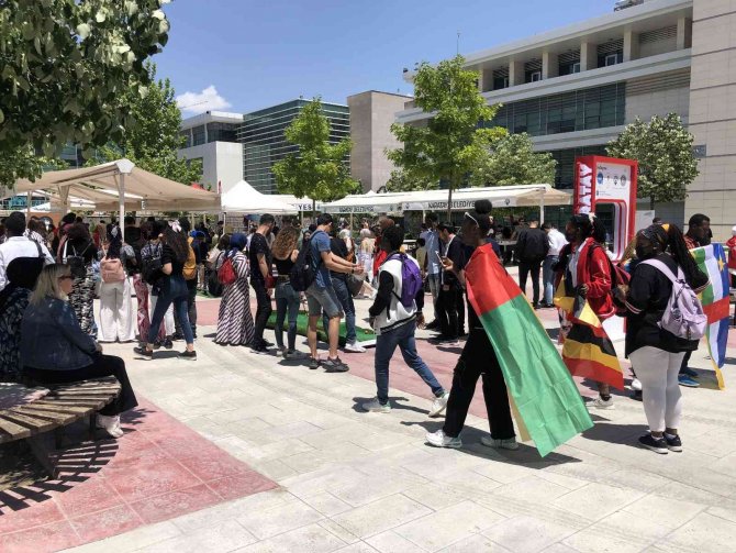 Kto Karatay Üniversitesi’nden Yapay Zeka Temalı Renkli Bahar Şenliği