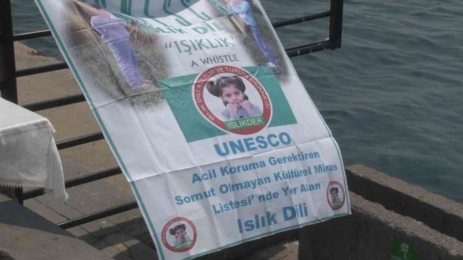 Üsküdar’da Horon Eşliğinde 3. Islık Dili Tanıtım Günleri Gerçekleştirildi