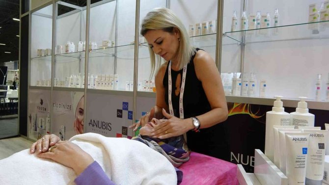 Van’da ‘2. Güzellik Fuarı’ Kapılarını Ziyaretçilere Açtı