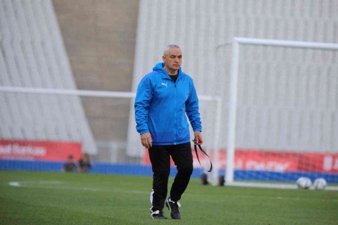 Rıza Çalımbay, 21 Yıllık Kariyerinde İlki Yaşadı