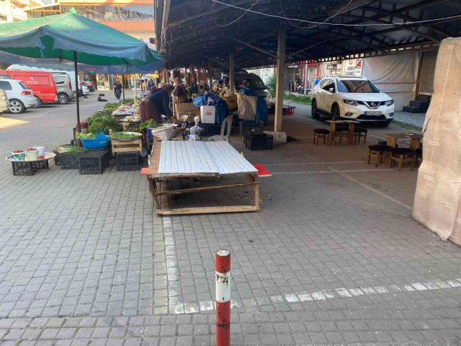 260 Yıllık Pazardaki Bakımsızlık Satıcıları Bezdirdi