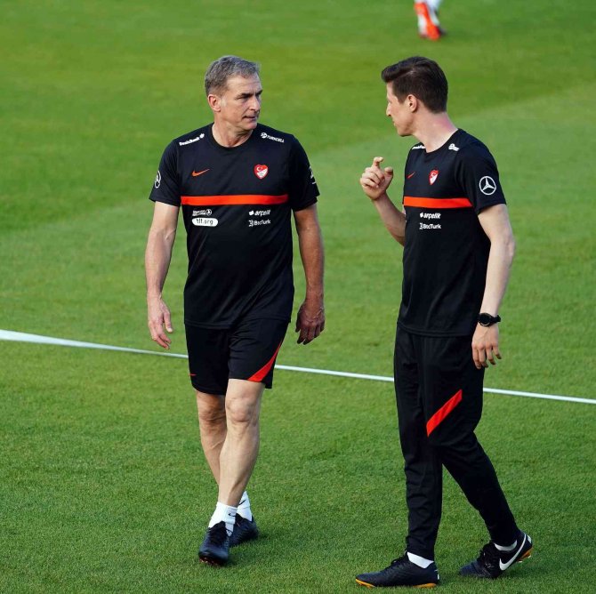 A Milli Futbol Takımı, Faroe Adaları Maçı Hazırlıklarını Sürdürdü