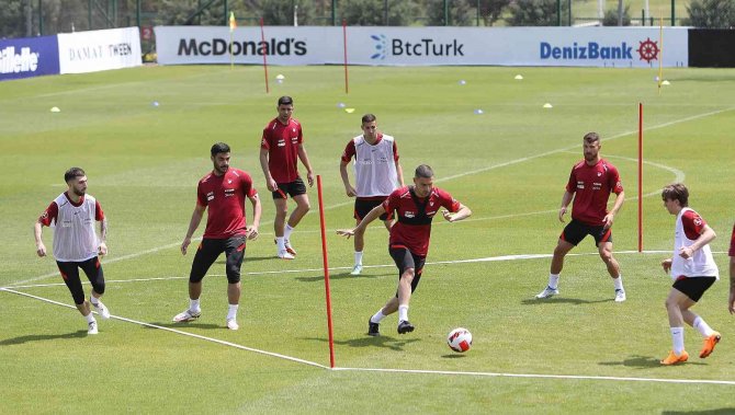 A Milli Takım, Faroe Adaları Maçının Hazırlıklarına Başladı