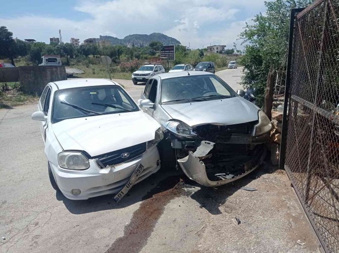 Kozan’da Trafik Kazası: 2’si Çocuk 3 Yaralı