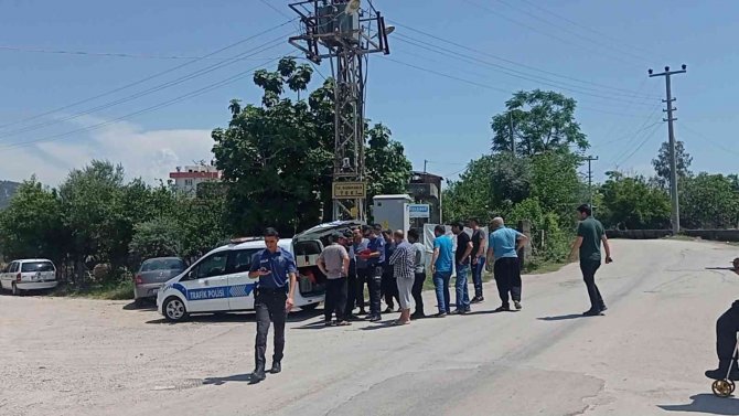Kozan’da Trafik Kazası: 2’si Çocuk 3 Yaralı