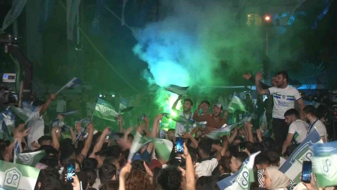 Arnavutköy Belediye Spor Şampiyonluğu Coşkuyla Kutlandı