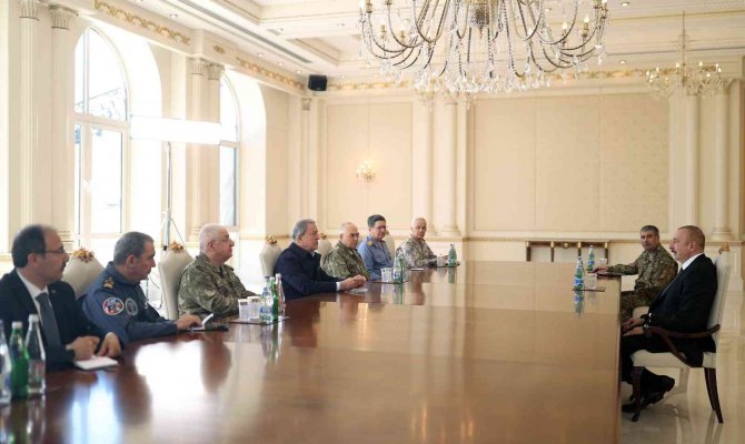 Bakan Akar Ve Beraberindeki Tsk Komuta Kademesi, Aliyev İle Görüştü